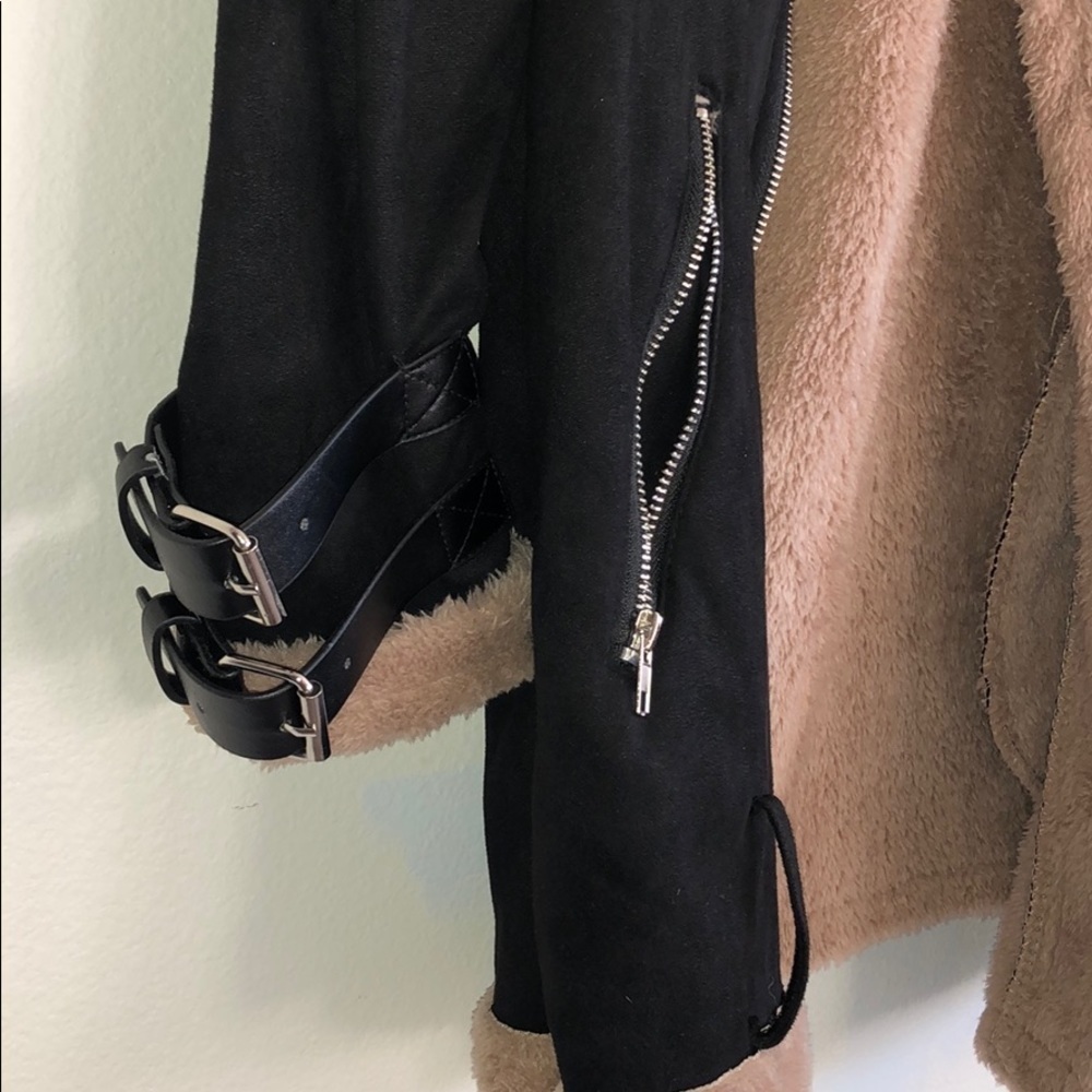 Black Jacket With Faux Fur - Picture 10 of 14